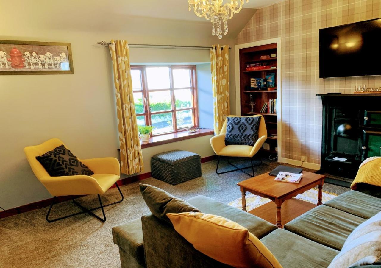 Fettercairn Burnside Cottages מראה חיצוני תמונה